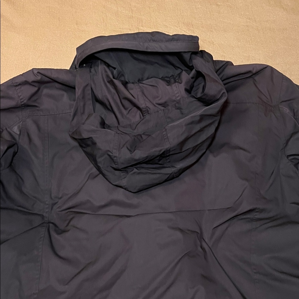 Vintage Polo by Ralph Lauren Men's Navy Windbreaker - Picture 12 of 12
